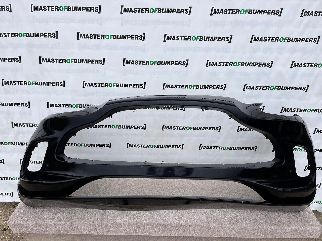 Aston Martin Dbx V8 550 Suv 2020-2024 Front Bumper 6 Pdc Genuine [p10]