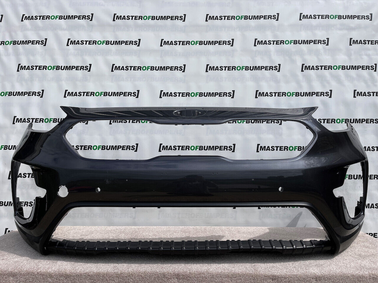 Kia E Niro Hybrid Plug In E-niro 2019-2022 Front Bumper 4 Pdc Genuine [k332]