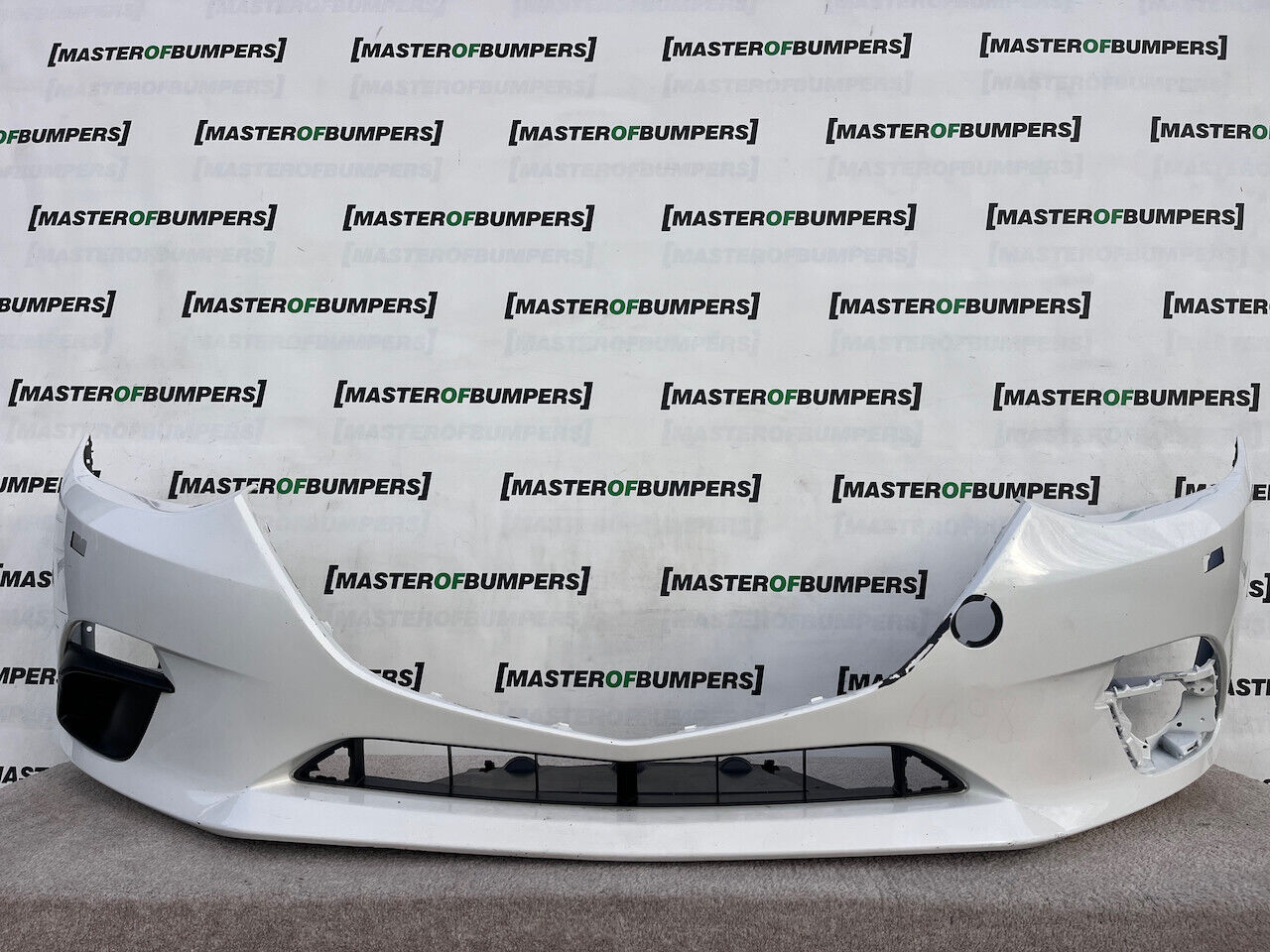 Mazda 3 Skyactiv Salon Estate 2013-2016 Front Bumper No Pdc +jets Genuine [g492]