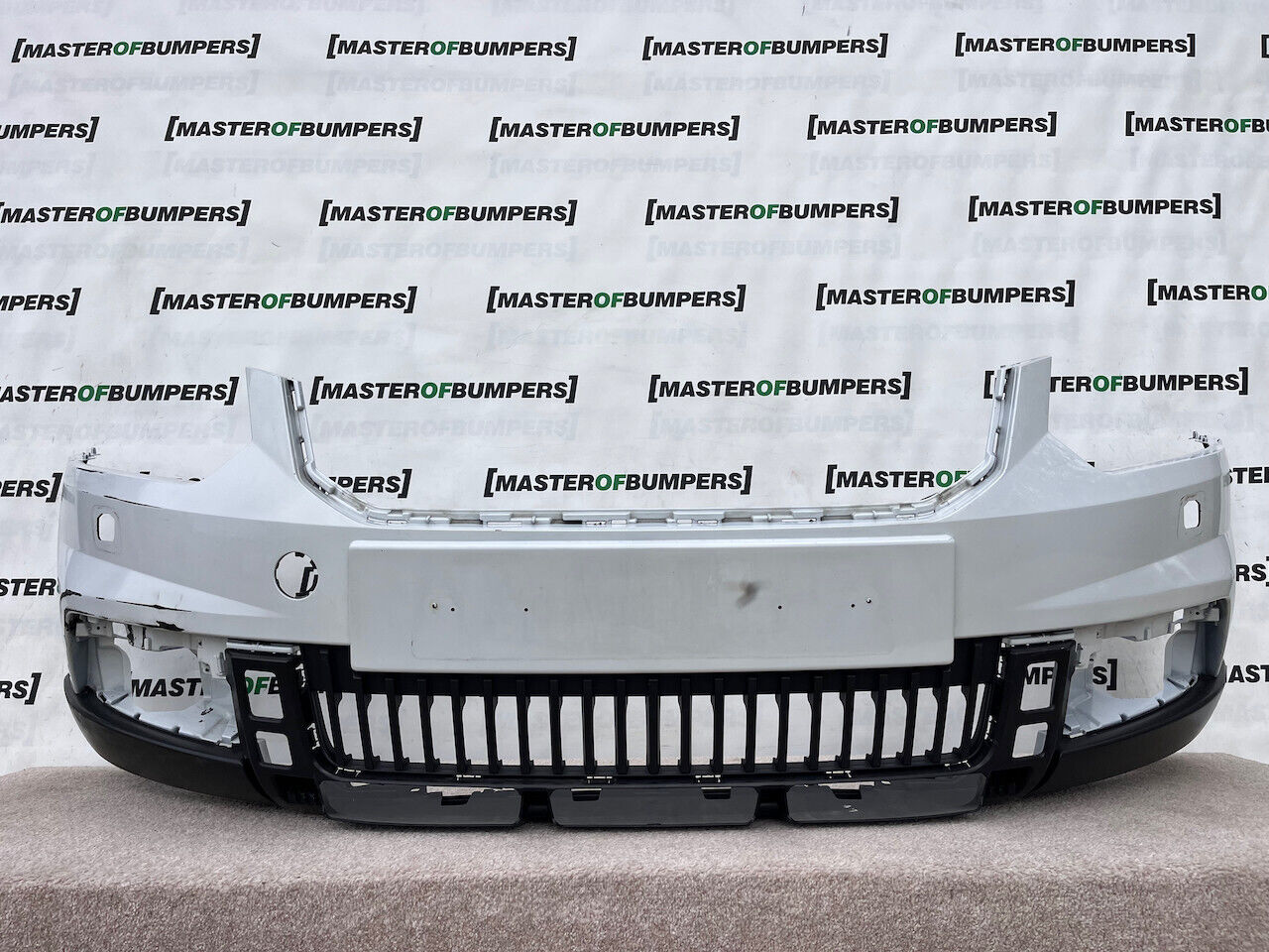 Skoda Yeti Outdoor Mk2 2014-2017 Front Bumper No Pdc + Jets Genuine [s468]