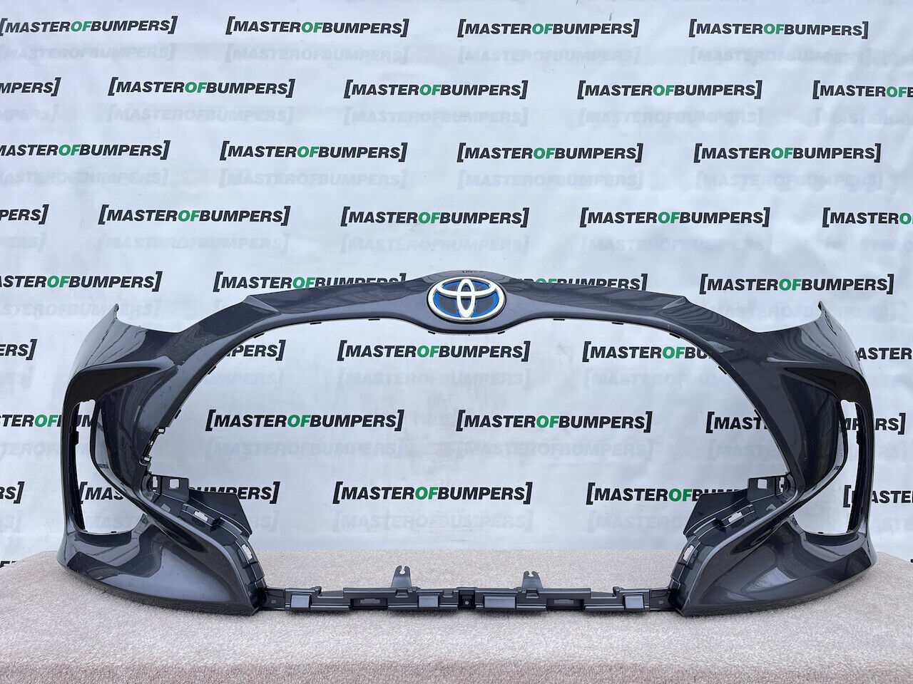 Toyota Yaris Hybrid Dynamic Mk4 5 Door Xp210 2020-on Front Bumper Genuine [t354]